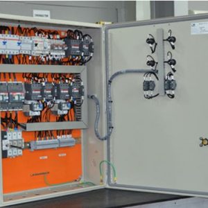 Hình 3: Tủ điều khiển bơm nước 3 pha 