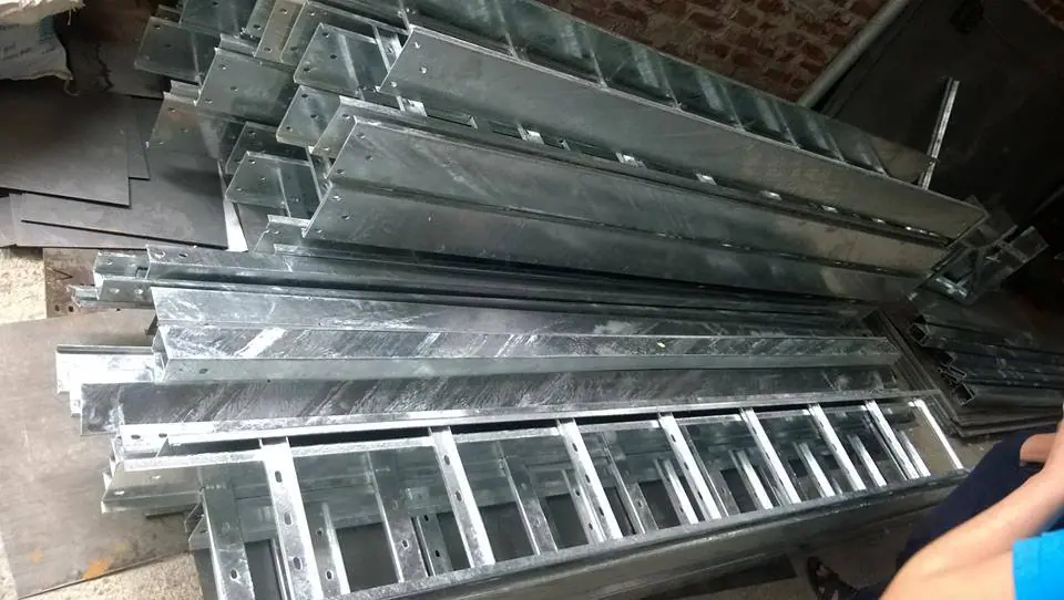 Lựa chọn lắp thang máng cáp tại Thiết bị điện Haky để nhận được chính sách bán hàng ưu đãi và miễn phí giao hàng nội thành Hà Nội.
